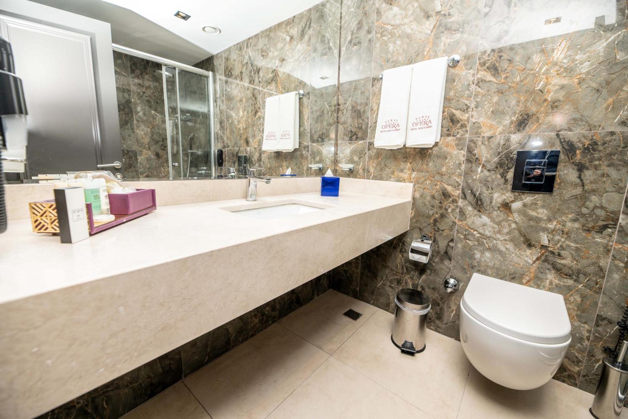 Grand Opera Hotel & Casino & Spa Kirenia Zewnętrze zdjęcie